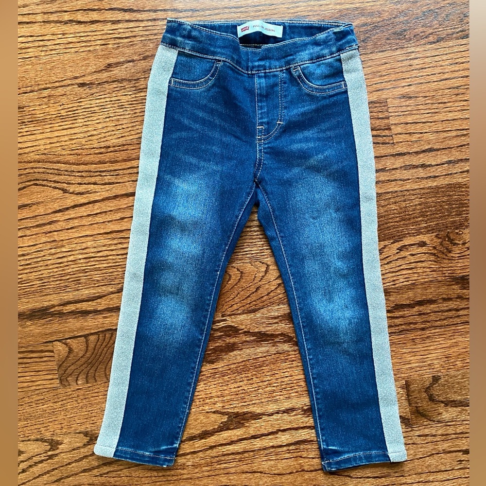Levi Pull-on Jegging with silver glitter stripe - Size 4t
